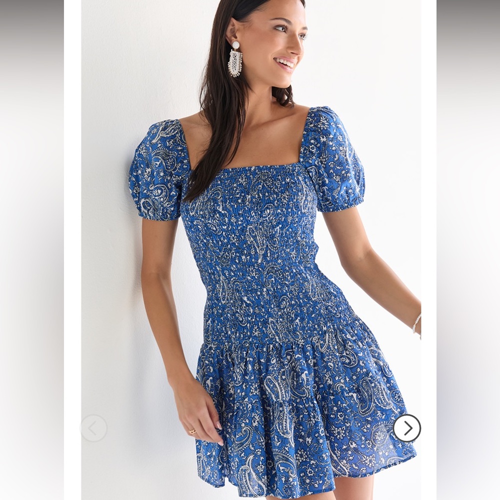 francescas alisa blue & white paisley ruched puff sleeve mini dress size medium